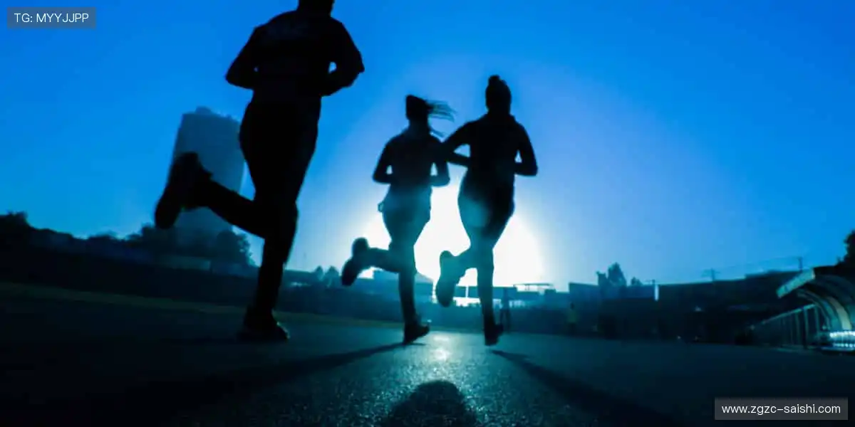 「弹幕互动 + 专家解读，边看边聊才是观赛标配！💬加入直播间，一起嗨翻天！」